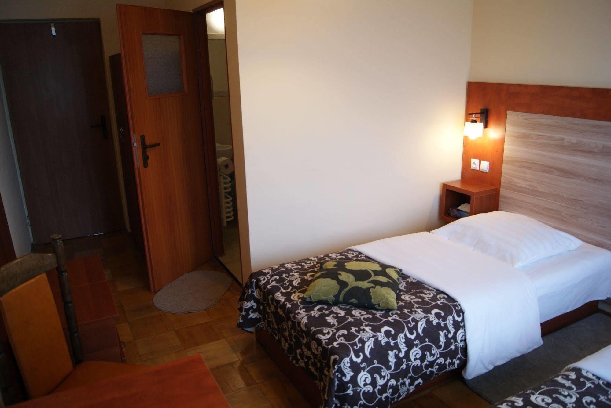 Domowe Spanie Lomza Exterior foto
